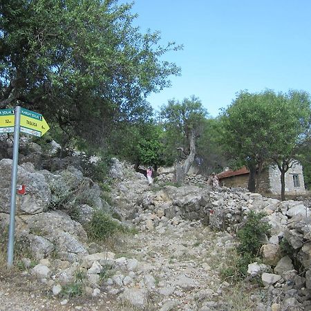 Saranda Pension Sogut  Exteriér fotografie