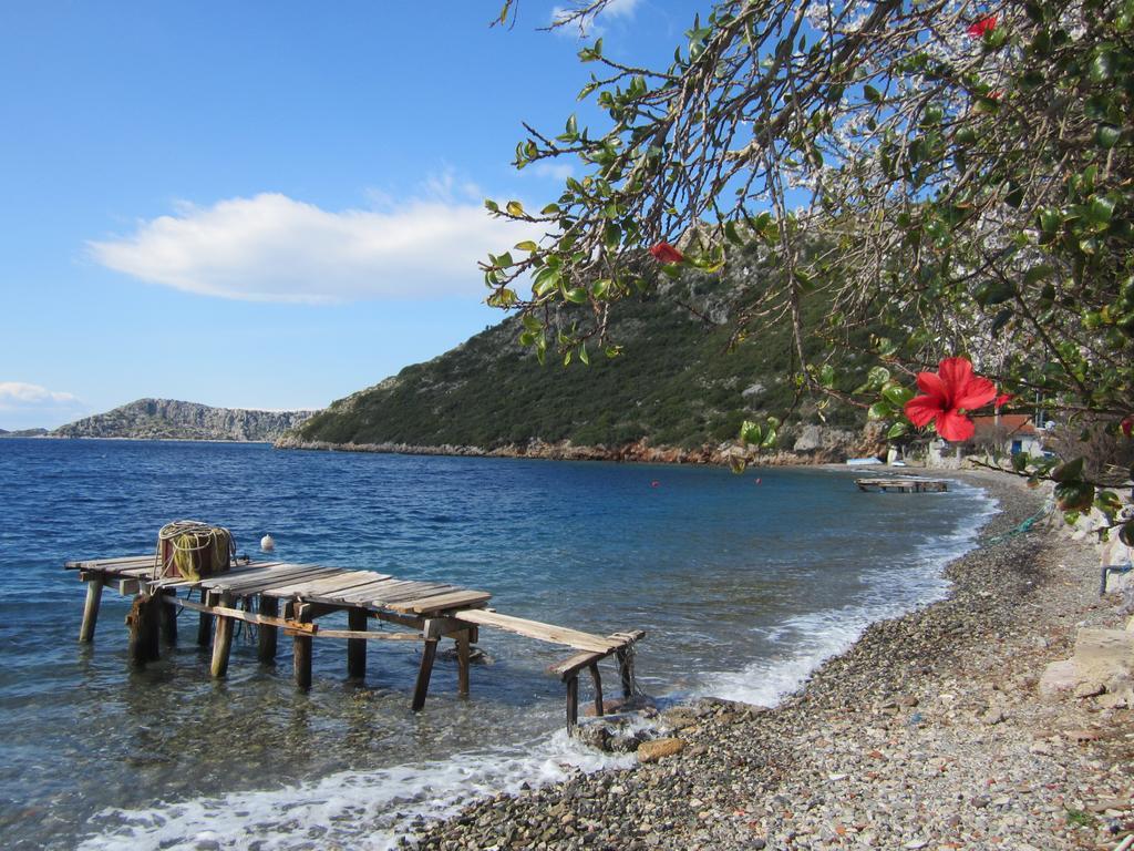 Saranda Pension Sogut  Exteriér fotografie